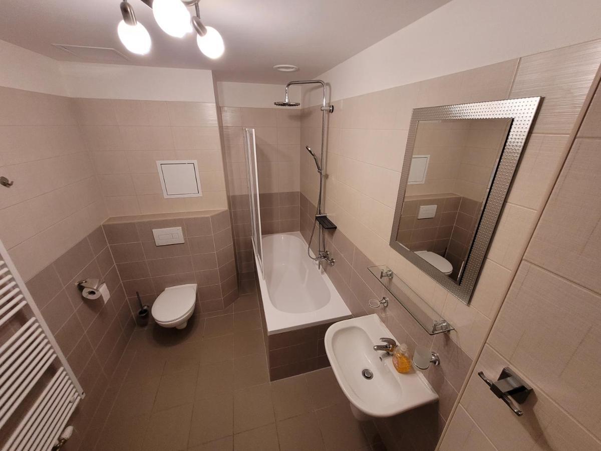 Apartment Svahova Карловы Вары Экстерьер фото